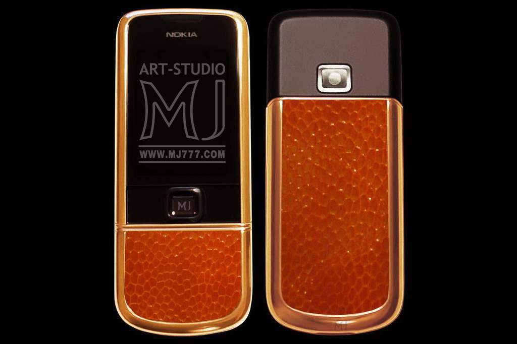 MJ - Nokia 8800 Arte Gold Rhodium Leather Edition - Iguana Skin. Platinum Camera. Pink Gold Case. Decorated with handmade exotic leather dressing.