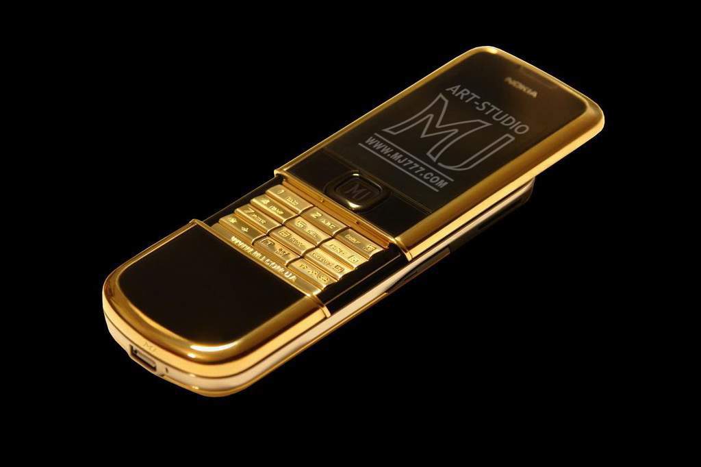 MJ - Nokia 8800 Arte Gold Diamond 888 SINGLE-COPY - the phone from a unique alloy of gold and platinum, diamonds inlaid, released in a single copy. The unique gold alloy 888 samples. Laser Engraving. Box from Blackwood. Gift King Wrapping