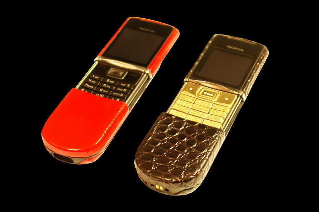 MJ - Nokia 8800 Sirocco Leather MJ Edition - steel hull tuning natural leather: cobra, cayman, sharks, alligators, ostrich, eel, iguanas or monitor lizard.
